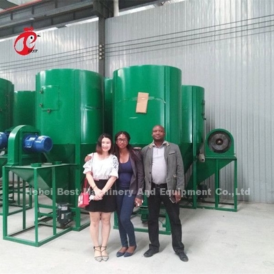 Máquina de mistura e moagem de 1000 kg de capacidade Moinho de alimentação de aves de capoeira para alimentação animal Doris